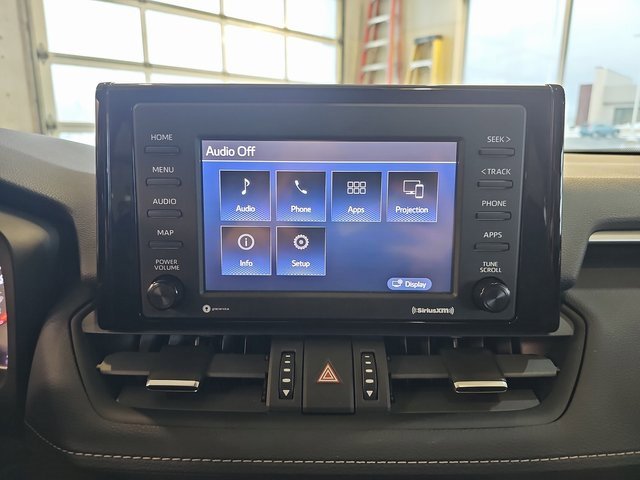 Used 2021 Toyota RAV4 XLE Premium image 21