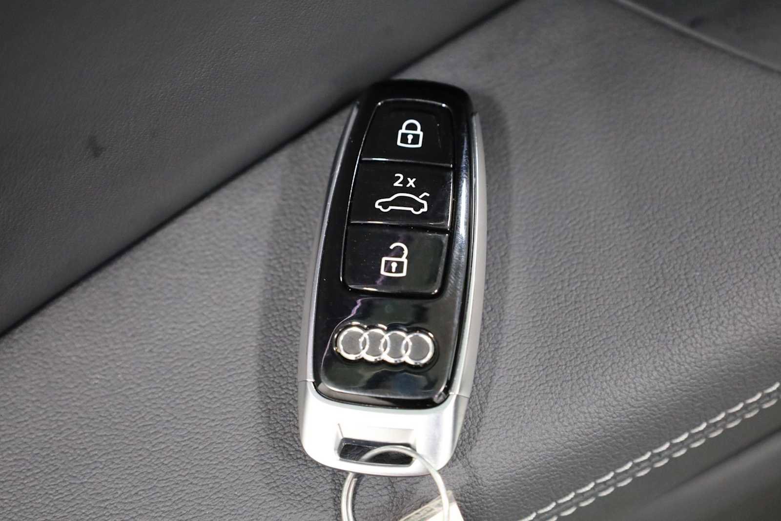 Used 2025 Audi A6 Premium Plus w/ Premium Plus Package image 41