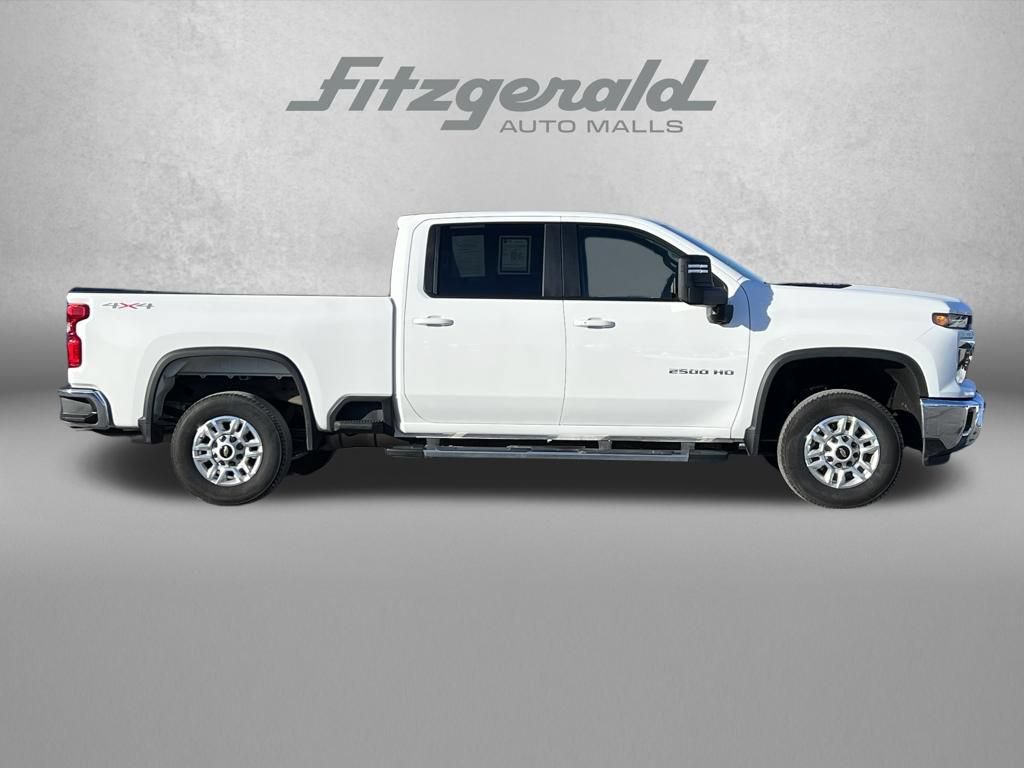 Used 2025 Chevrolet Silverado 2500 LT w/ Convenience Package AWD/4WD image 3