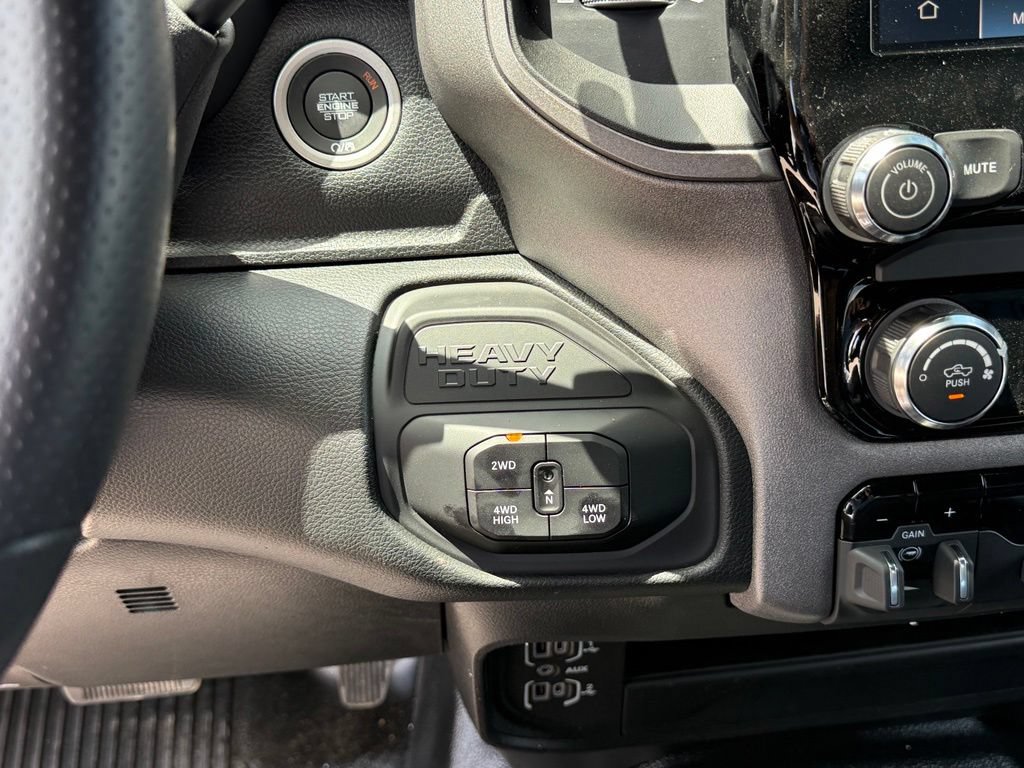 New 2026 RAM 3500 Tradesman AWD/4WD image 21