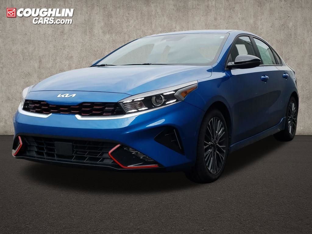 Used 2023 Kia Forte GT-Line w/ GT-Line Premium Package image 3