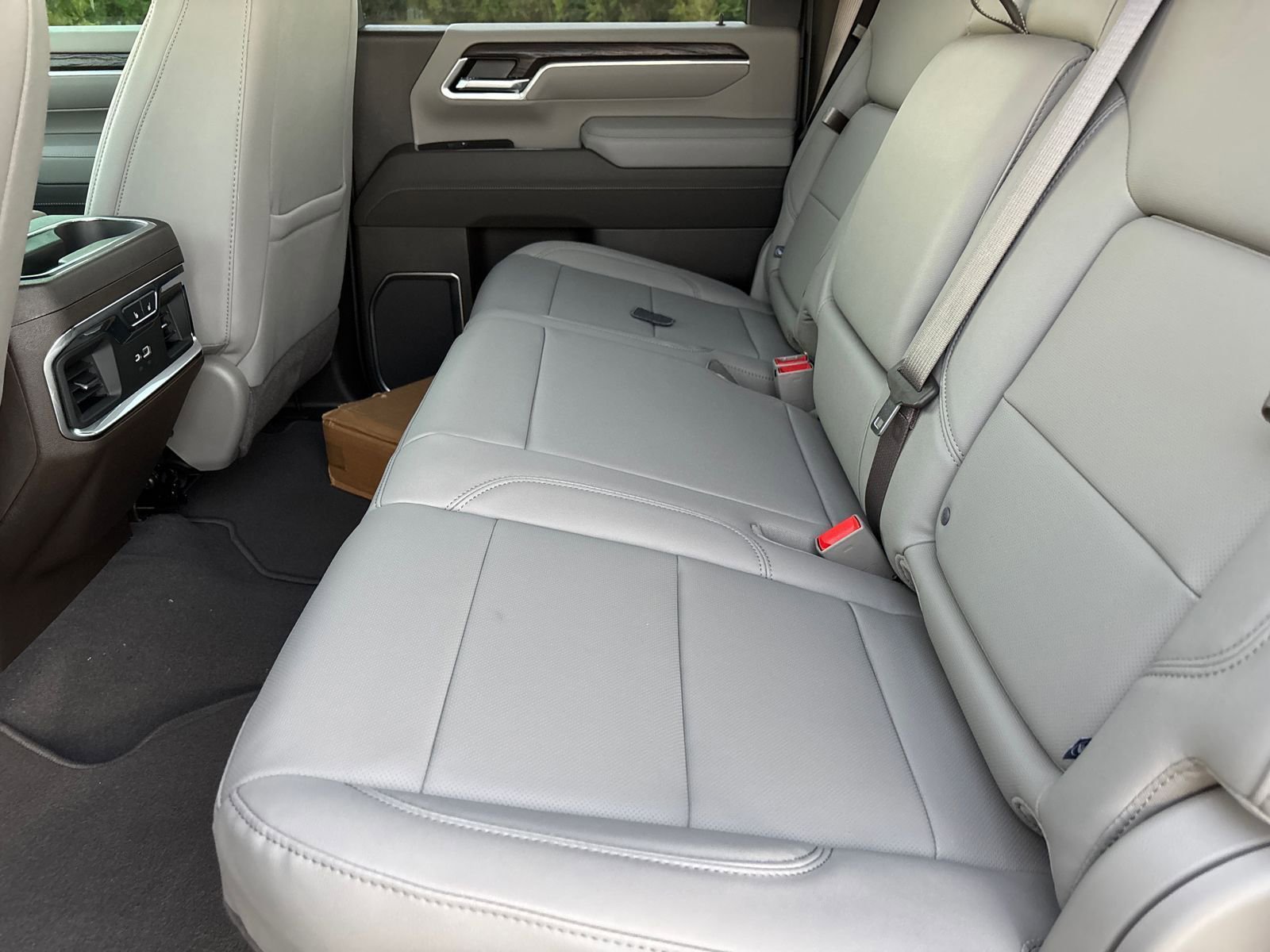 New 2026 GMC Sierra 2500 SLT w/ SLT Premium Package image 26