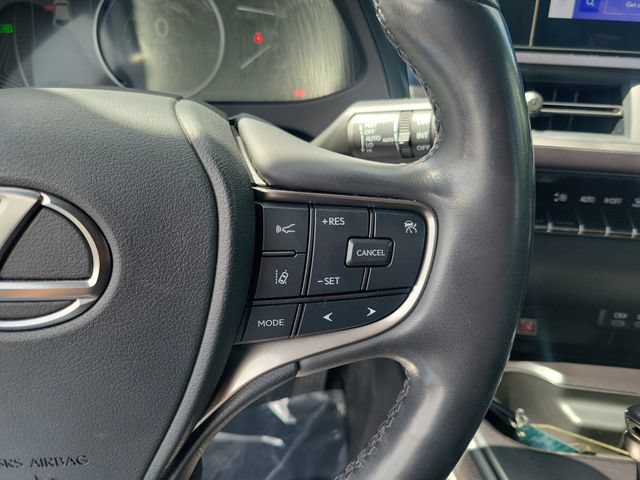 Used 2024 Lexus UX 250h FWD w/ Premium Package image 23