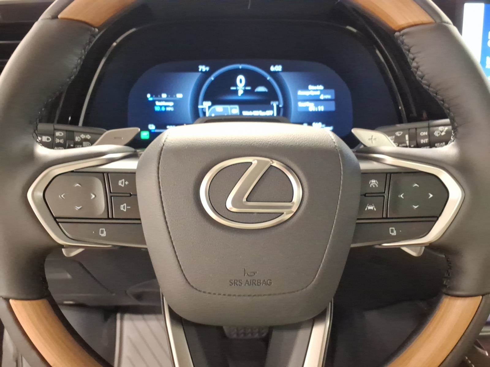 New 2026 Lexus RX 450h AWD image 6