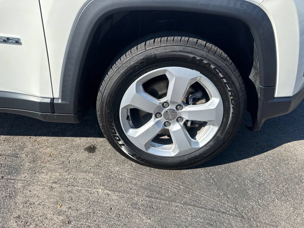 Certified 2021 Jeep Compass Latitude w/ Sun and Sound Group AWD/4WD image 15
