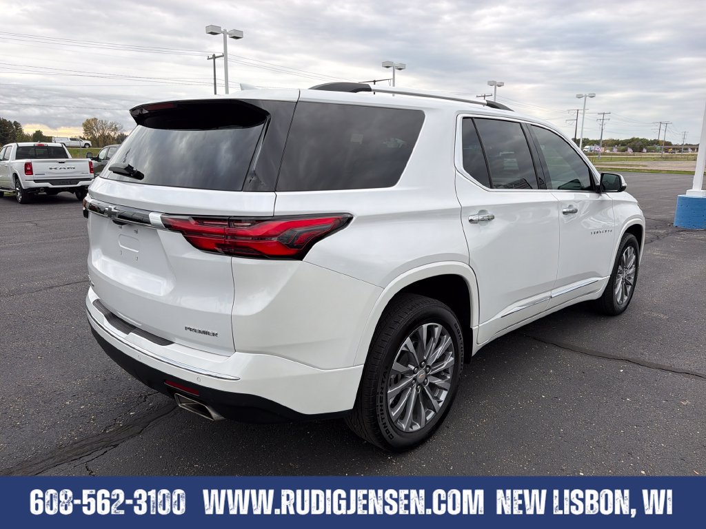 Used 2023 Chevrolet Traverse Premier AWD/4WD image 5