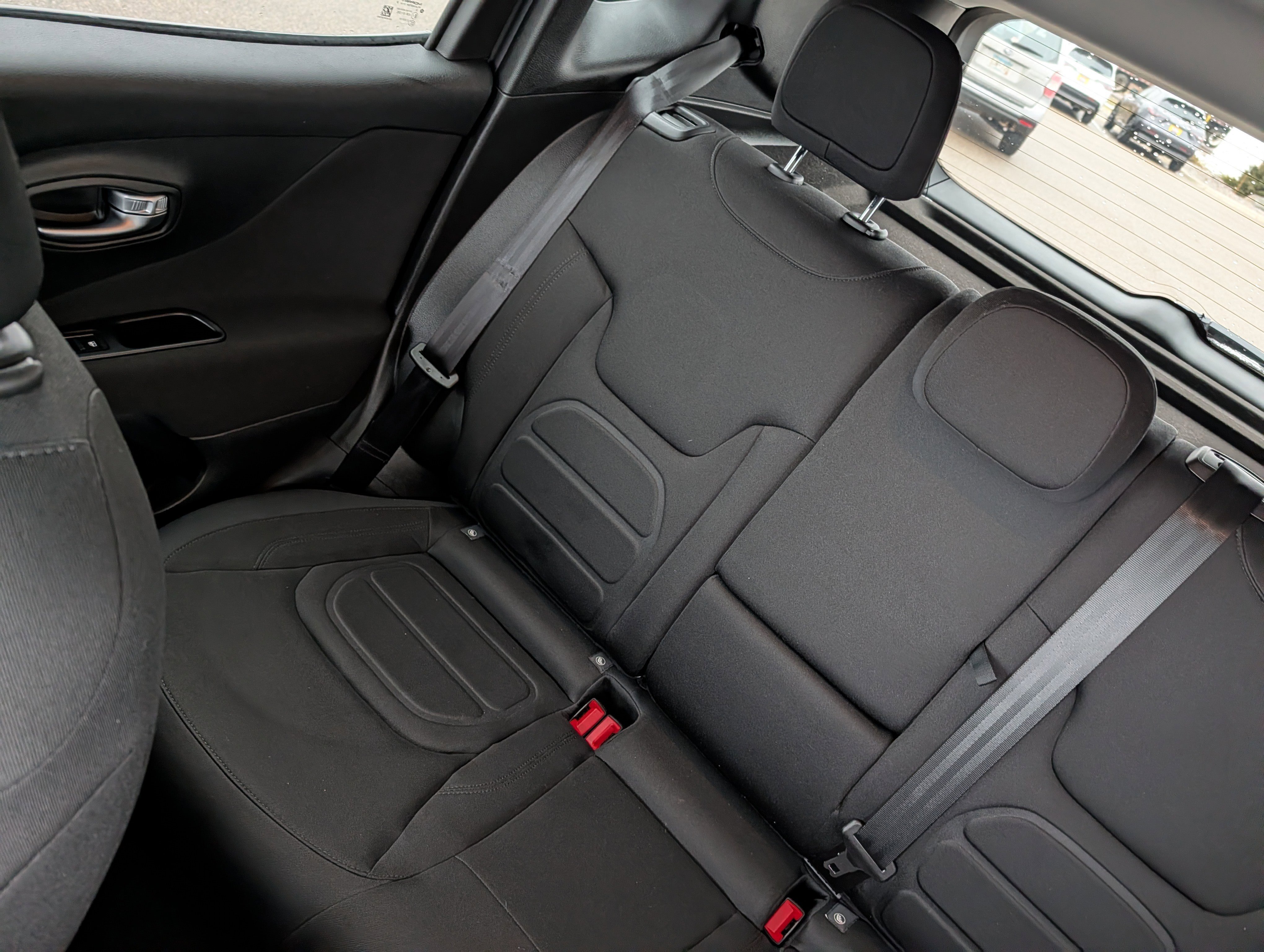 Used 2021 Jeep Renegade Latitude w/ Convenience Group image 12