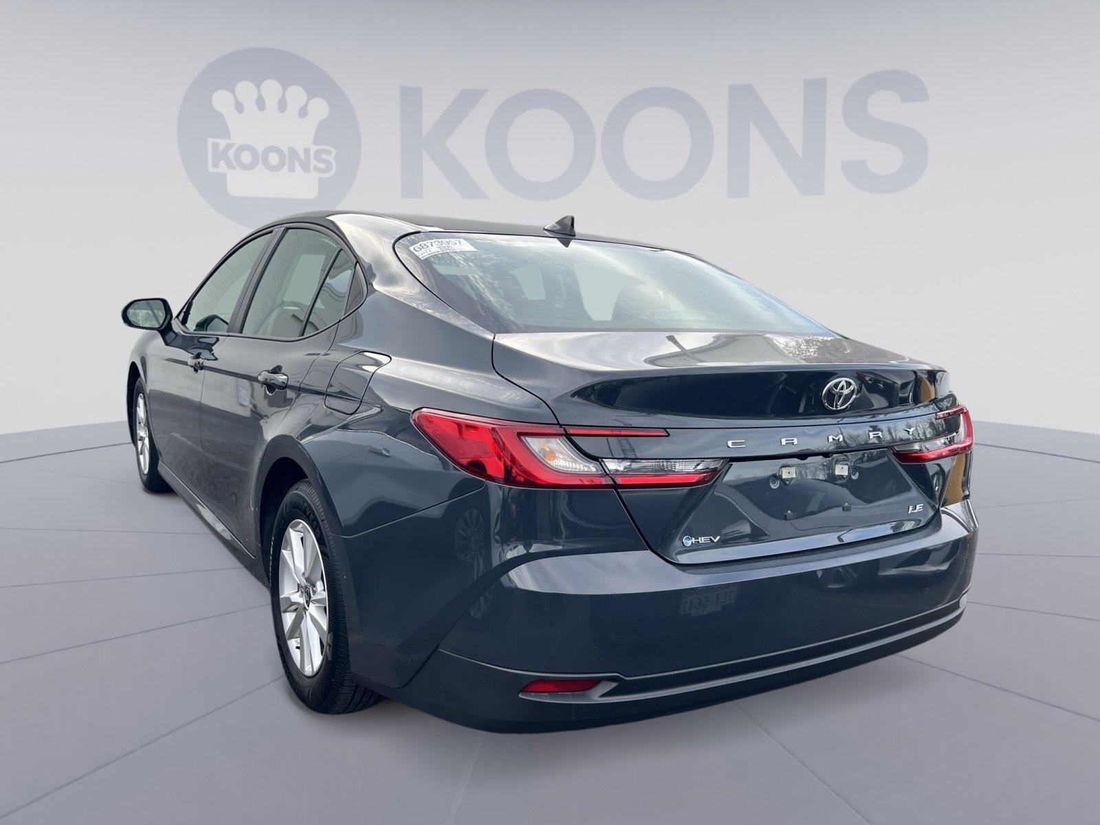 Used 2025 Toyota Camry LE image 2