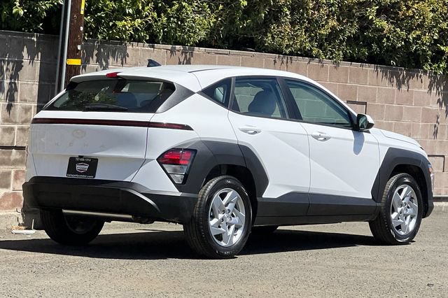 New 2027 Hyundai Kona SE FWD image 6