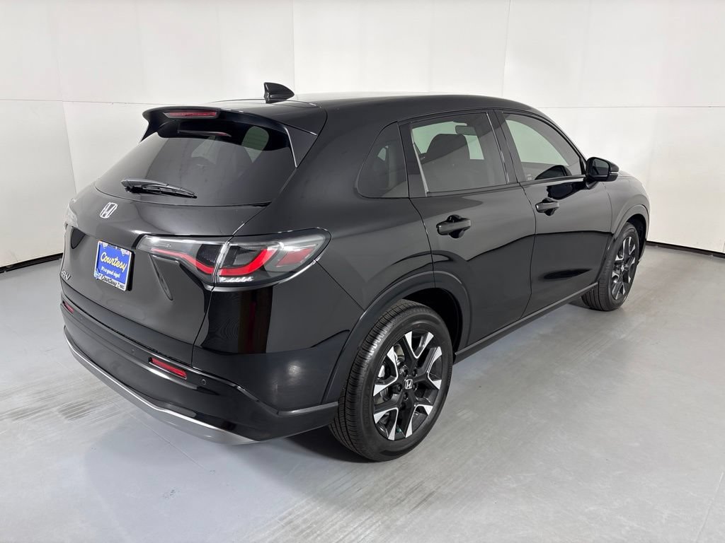 Used 2026 Honda HR-V EX-L image 8