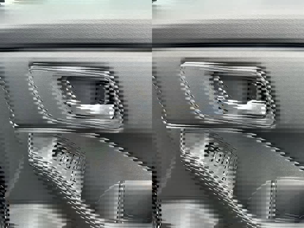 New 2026 Nissan Rogue SV image 26