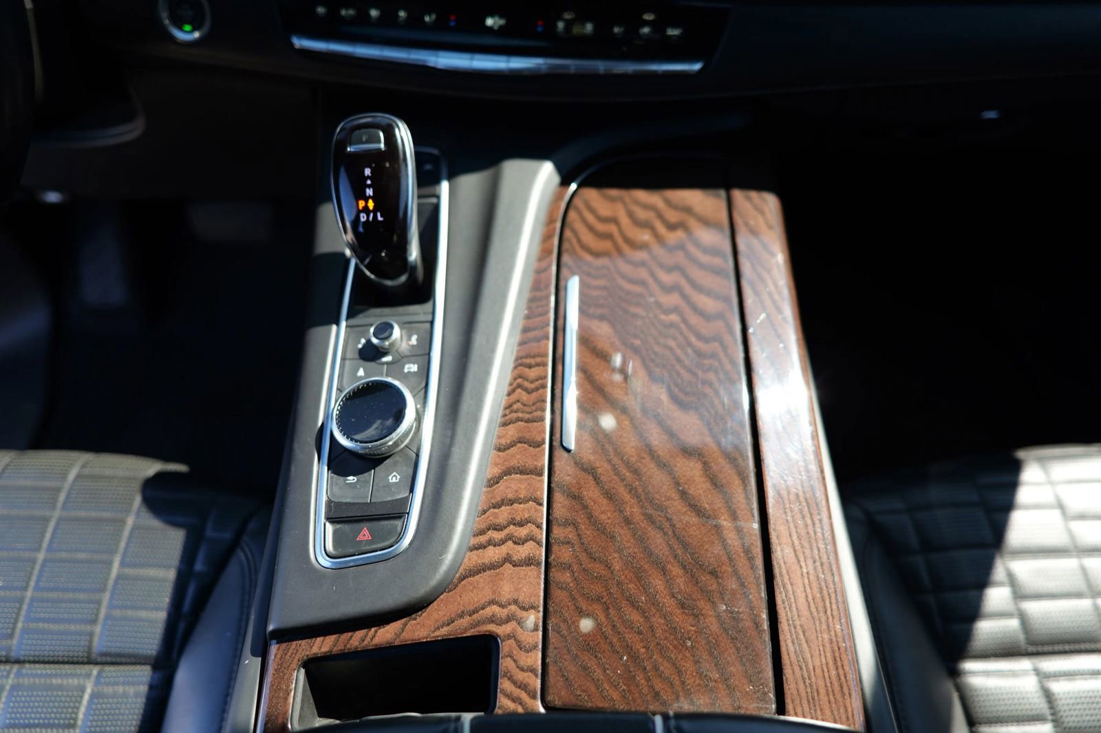 Used 2022 Cadillac Escalade ESV Sport Platinum image 25