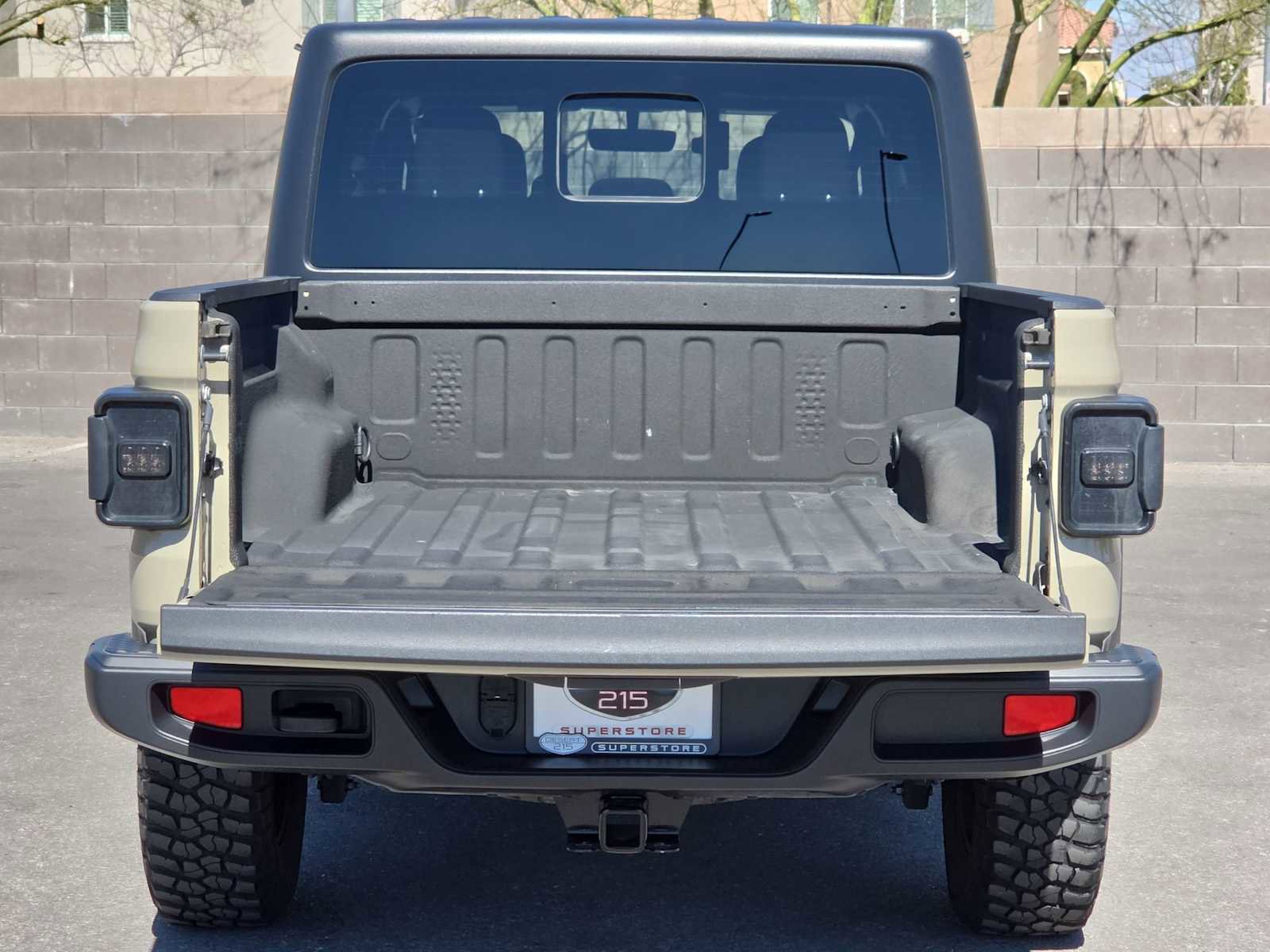 Used 2022 Jeep Gladiator Sport image 23