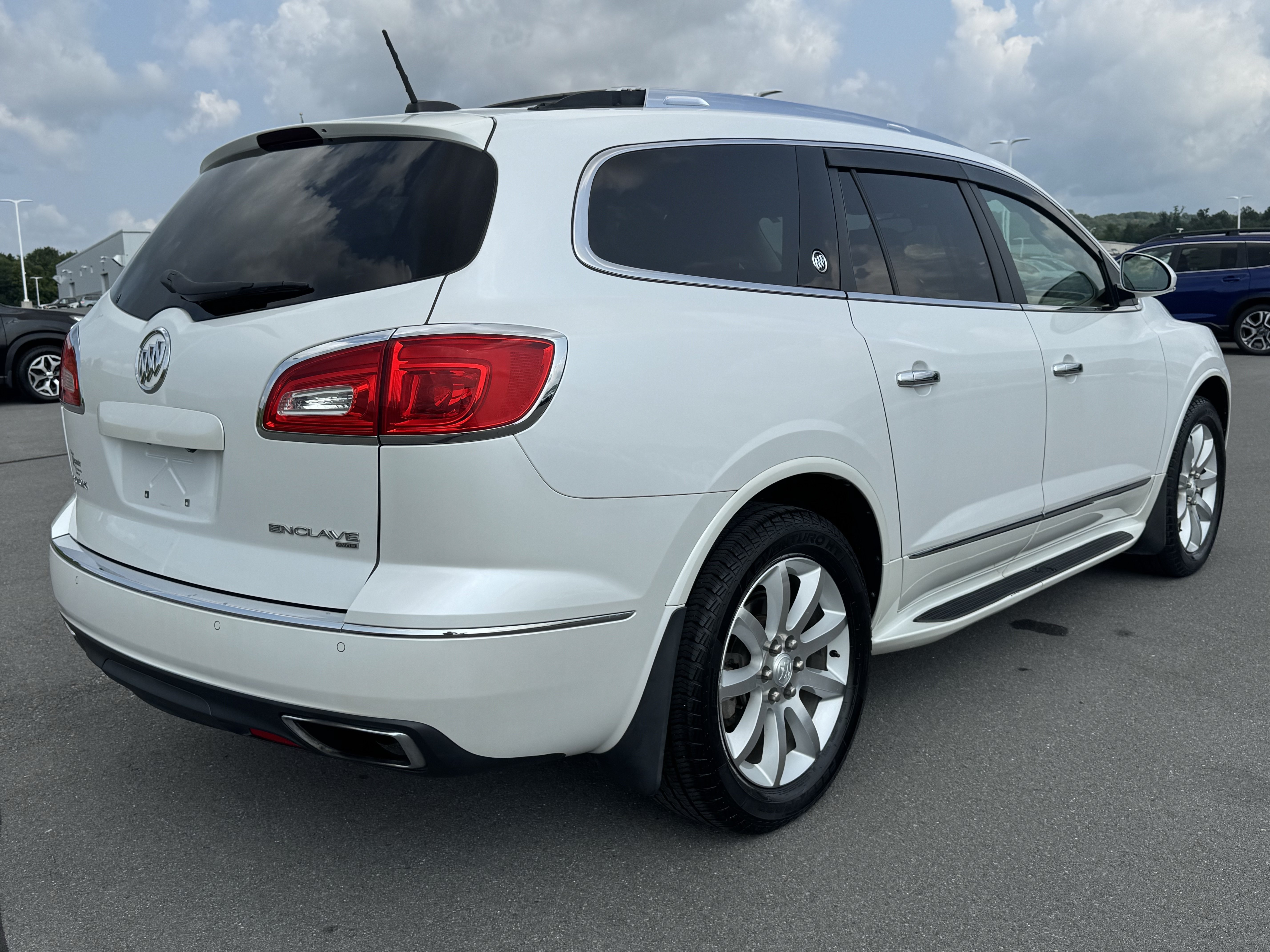 Used 2016 Buick Enclave Premium w/ Experience Buick Package AWD/4WD video 3