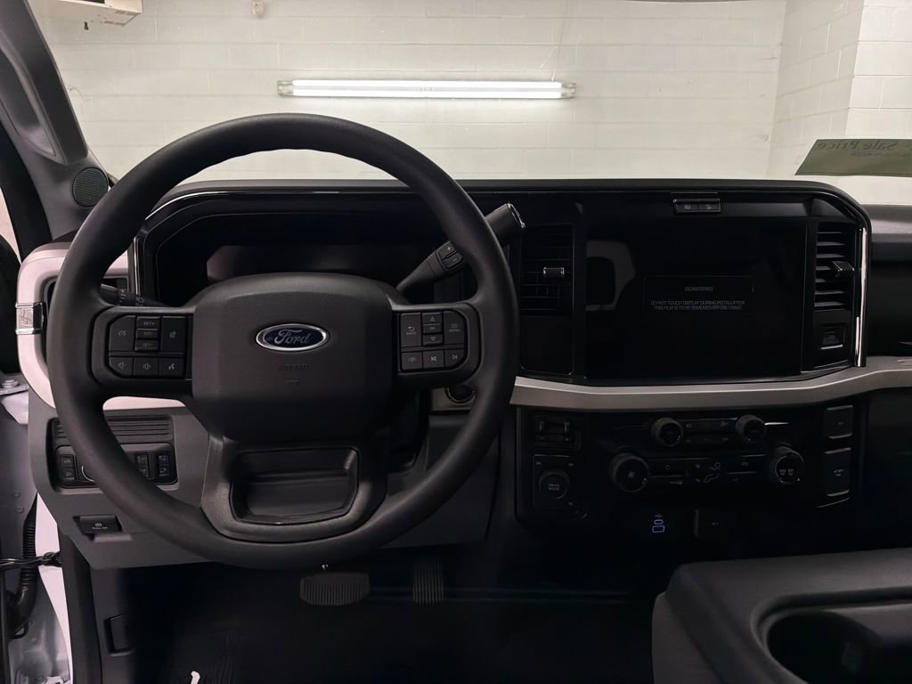 New 2026 Ford F450 XLT w/ XLT Premium Package image 7