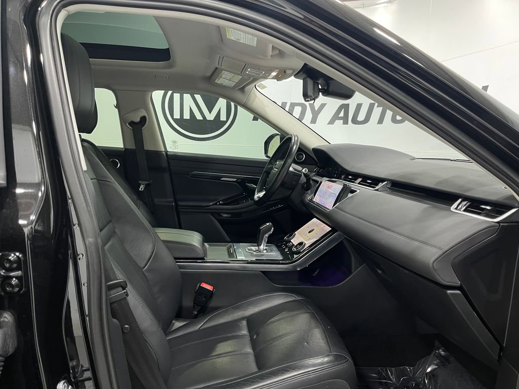 Used 2020 Land Rover Range Rover Evoque SE image 33