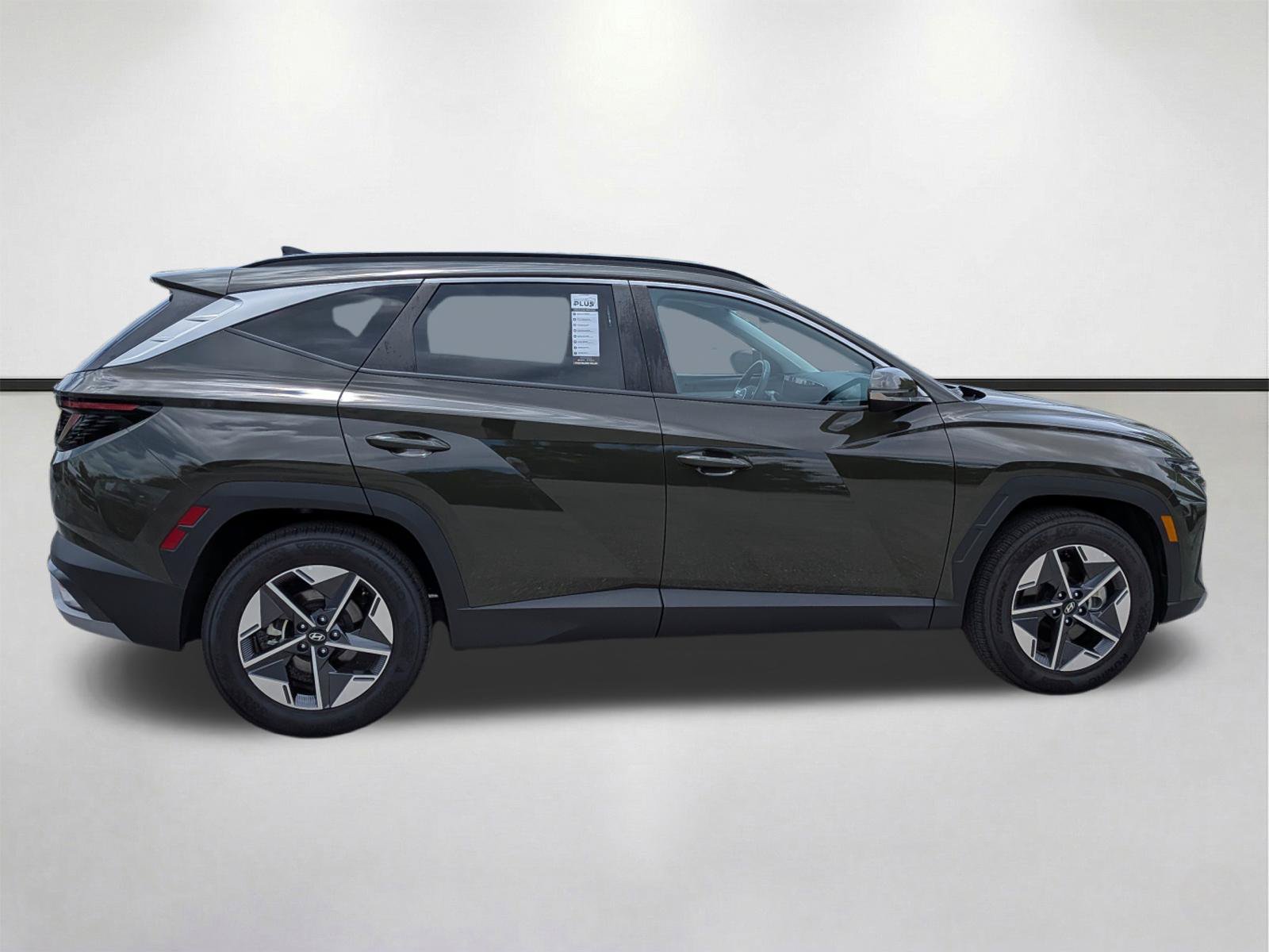 Used 2025 Hyundai Tucson SEL FWD image 3