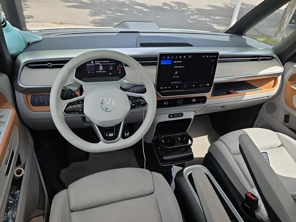 Used 2025 Volkswagen ID. Buzz 1st Edition AWD/4WD image 18