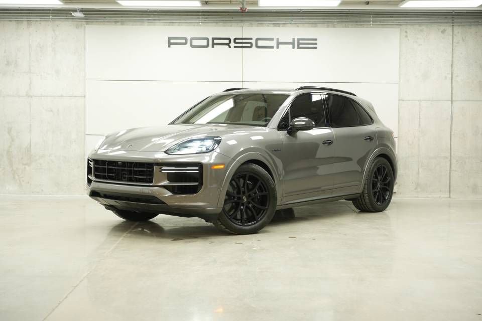 Certified 2025 Porsche Cayenne Turbo