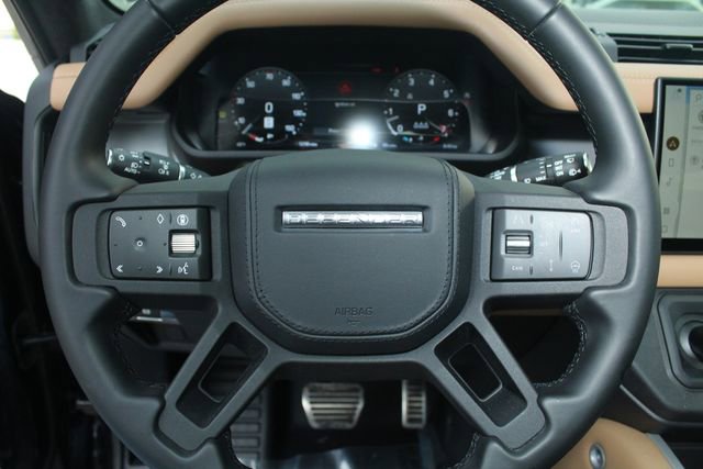 Used 2025 Land Rover Defender 110 X image 17