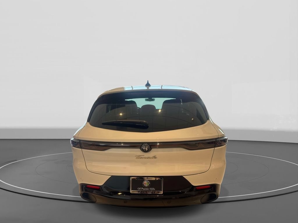 New 2026 Alfa Romeo Tonale w/ Black Premium Package AWD/4WD image 5