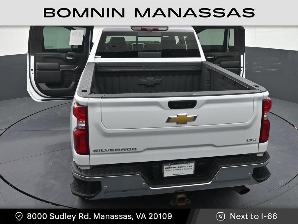 Used 2022 Chevrolet Silverado 2500 LTZ w/ LTZ Premium Package image 40