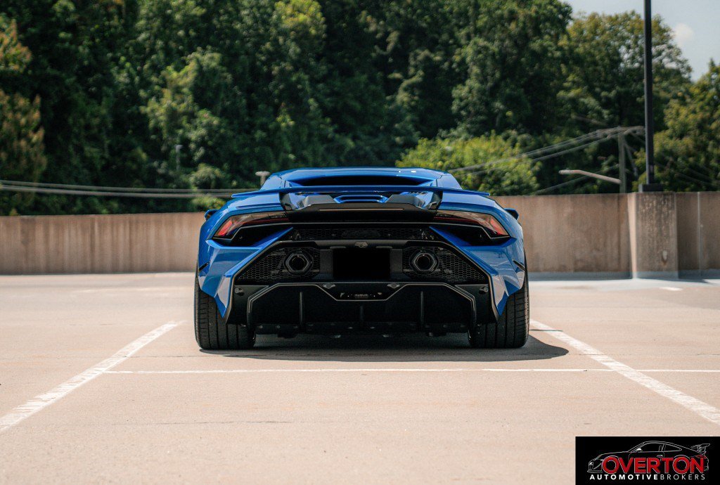 Used 2023 Lamborghini Huracan Tecnica RWD image 7