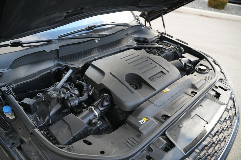 Used 2020 Land Rover Range Rover Sport HSE image 54