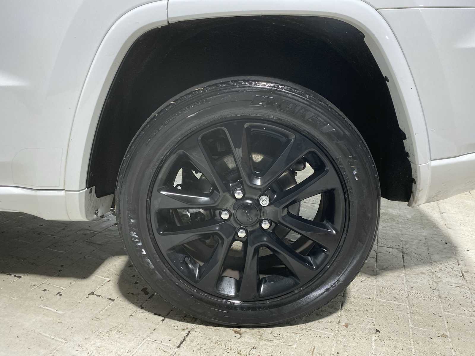 Used 2020 Jeep Grand Cherokee Altitude image 8