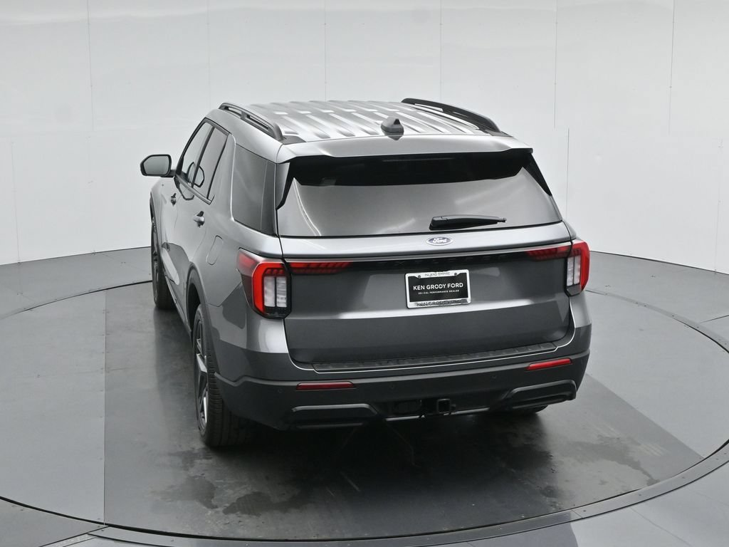 New 2026 Ford Explorer ST-Line w/ ST-Line Street Pack RWD image 46