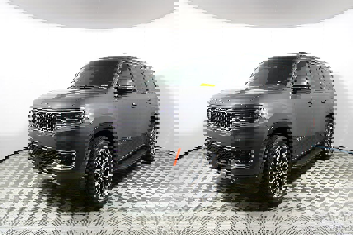 Used 2022 Jeep Wagoneer Series II w/ Premium Group I image 42