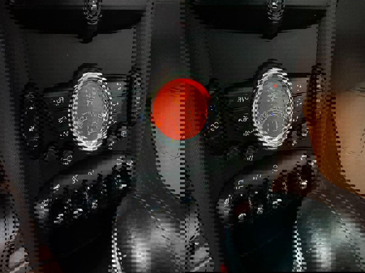 Used 2011 MINI Cooper S image 26