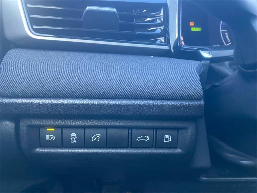 Used 2025 Toyota Camry LE image 18