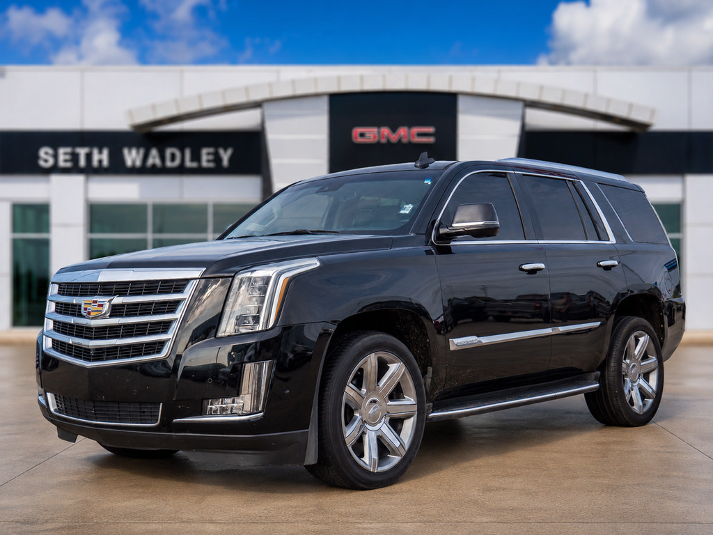 Used 2018 Cadillac Escalade Luxury RWD image 3