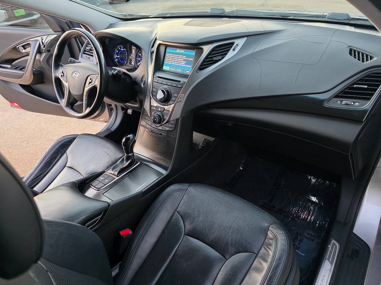 Used 2012 Hyundai Azera FWD image 24
