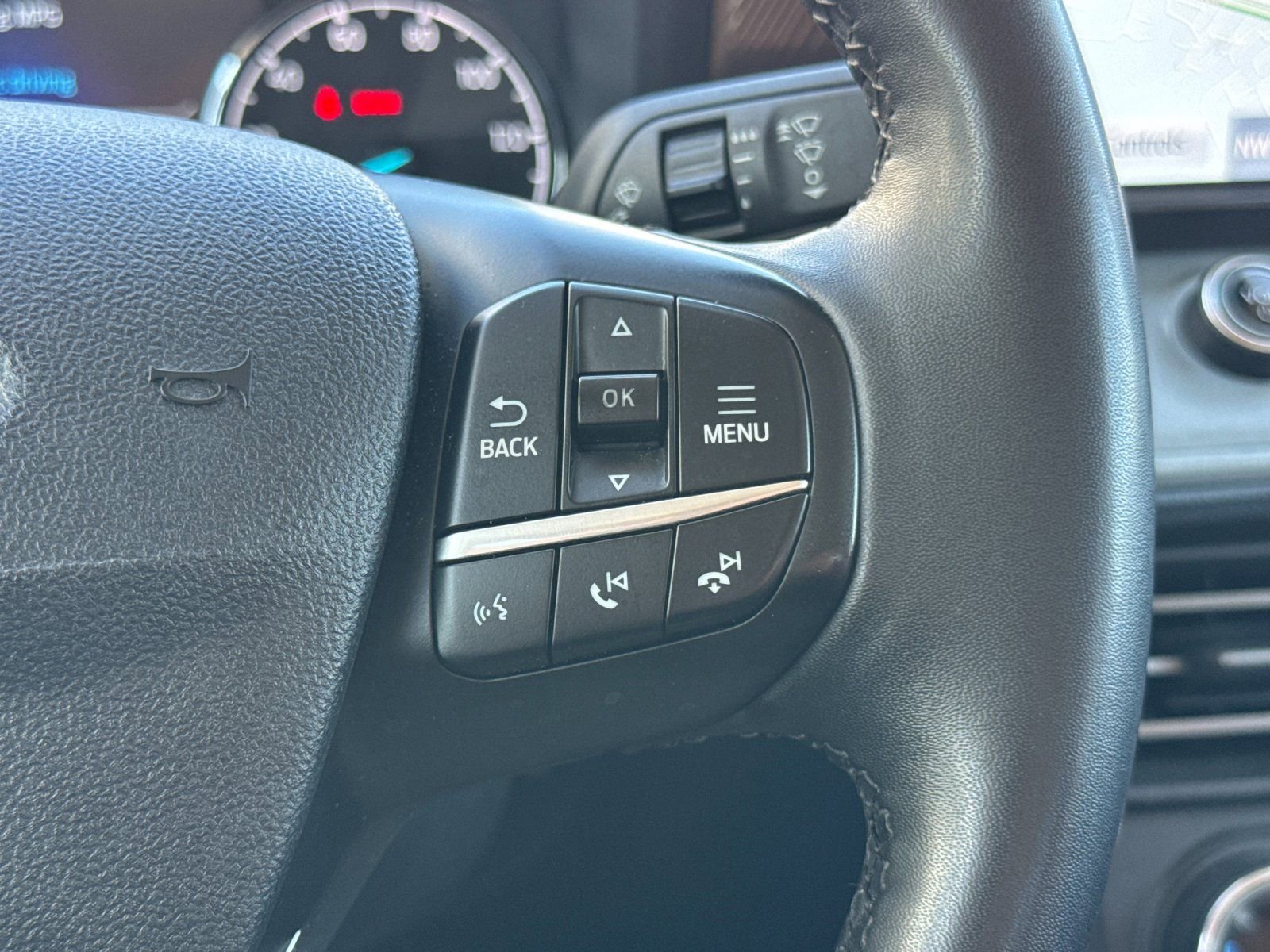 Used 2023 Ford Maverick Lariat w/ Lariat Luxury Package image 27