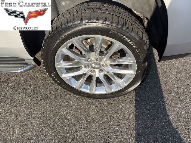 Used 2017 Cadillac Escalade Luxury AWD/4WD image 39