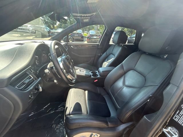 Used 2021 Porsche Macan AWD/4WD image 11