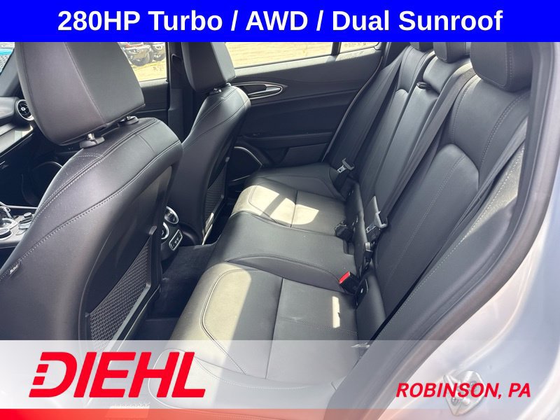 Used 2022 Alfa Romeo Giulia Ti AWD/4WD image 6