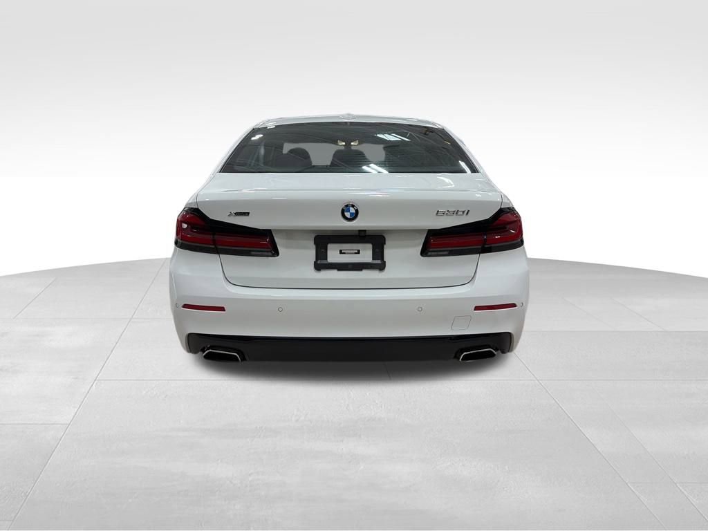 Used 2023 BMW 530i xDrive w/ Convenience Package image 27