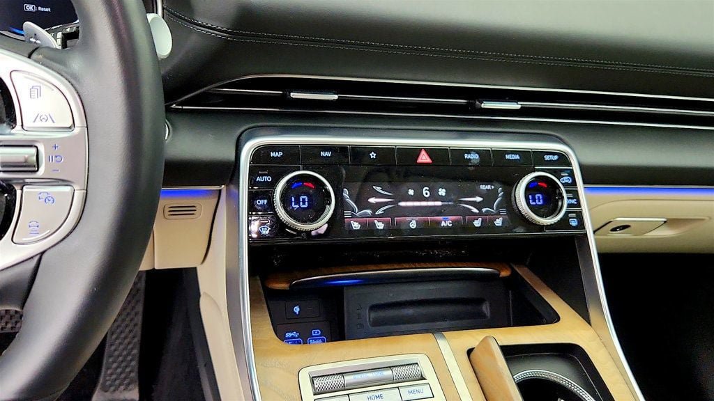 Used 2024 Genesis GV80 2.5T w/ Advanced Package AWD/4WD image 19