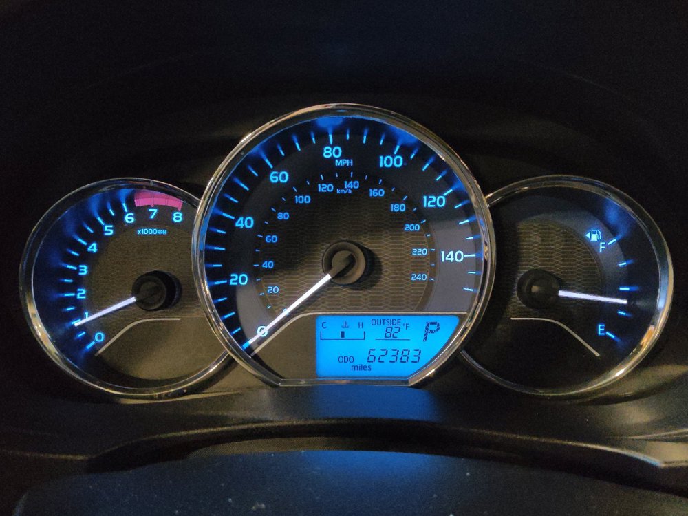 Used 2015 Toyota Corolla LE FWD image 23