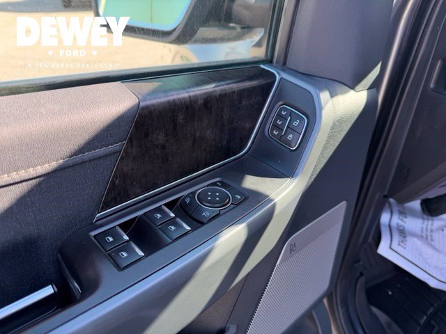 Used 2021 Ford F150 Lariat AWD/4WD image 11
