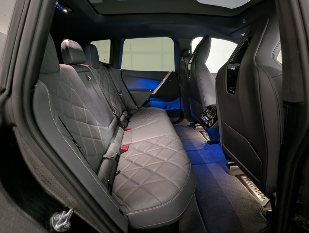 Used 2023 BMW iX xDrive50 w/ Convenience Package image 34