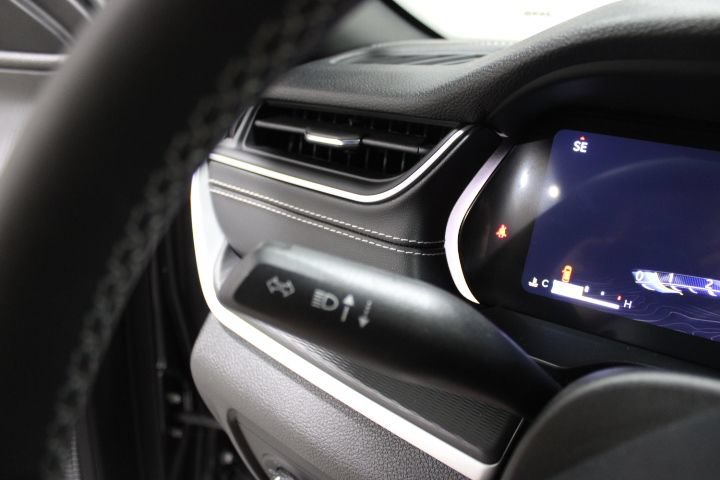 Used 2023 Jeep Grand Cherokee Altitude AWD/4WD image 39