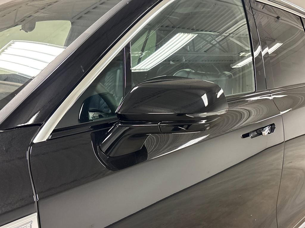 New 2026 Cadillac Vistiq Premium Luxury image 11