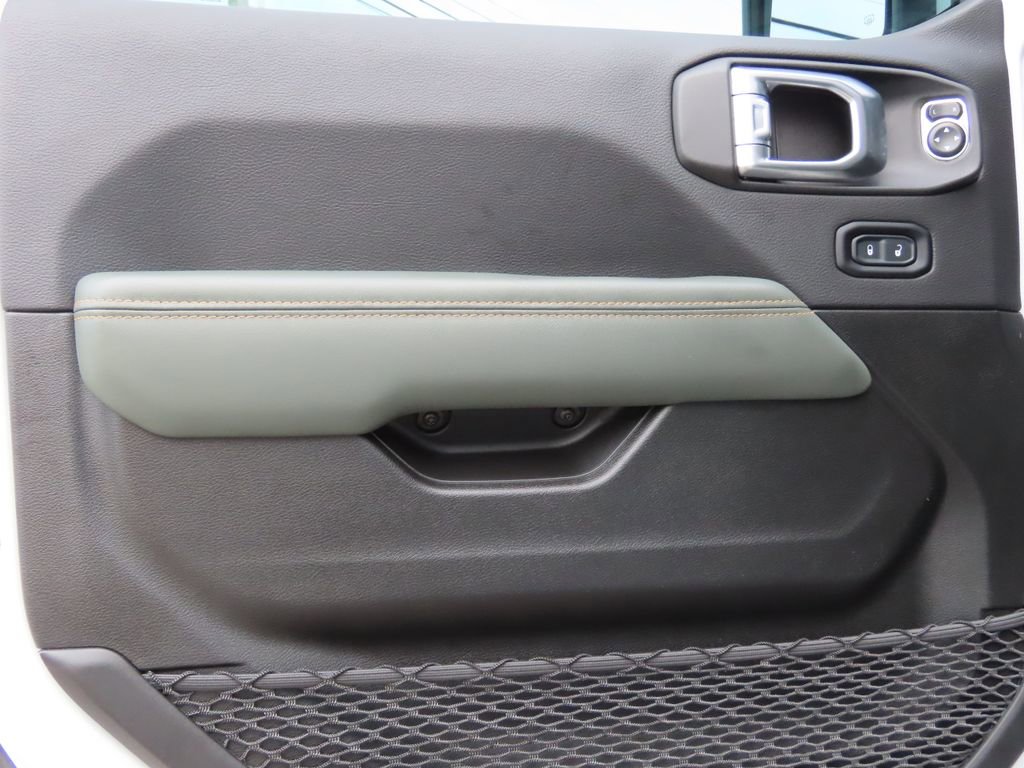 Used 2024 Jeep Wrangler High Altitude image 40