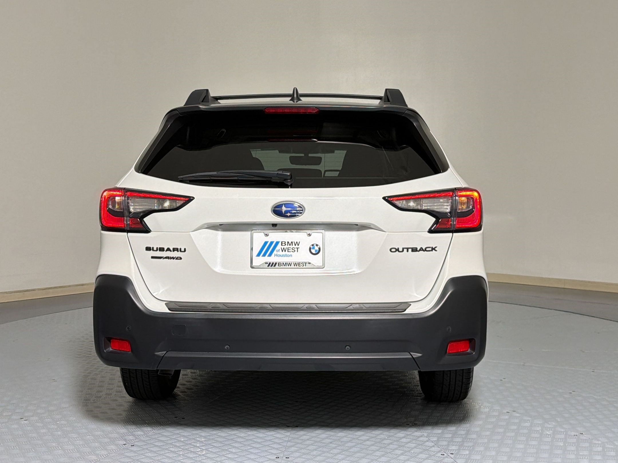 Used 2023 Subaru Outback Onyx Edition AWD/4WD image 10