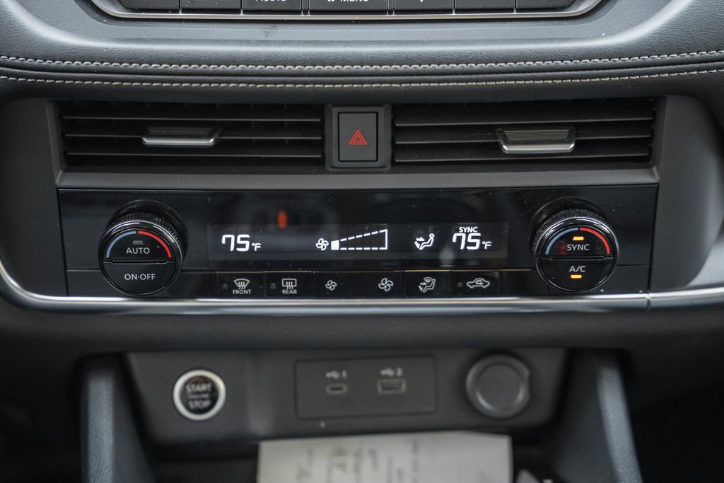 Used 2023 Nissan Rogue SV image 21