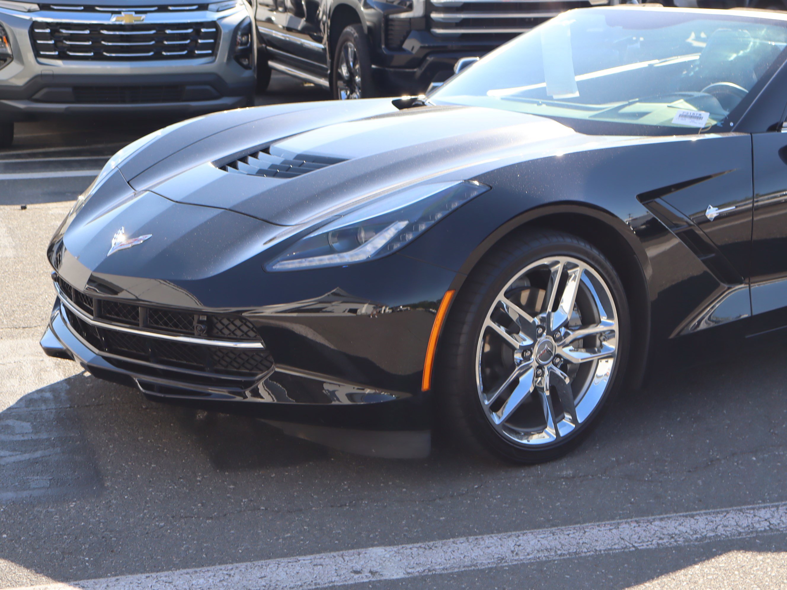 Used 2019 Chevrolet Corvette Stingray Convertible w/ 3LT Preferred Equipment Group RWD image 6